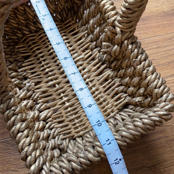 Golden brown big braided wooden basket with big handle rectangle organiz… - Picture 9 of 13